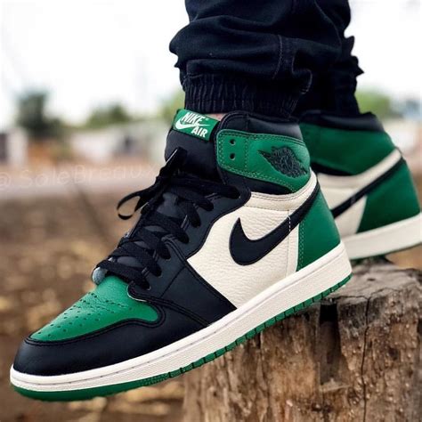 jordan green shoes nike.